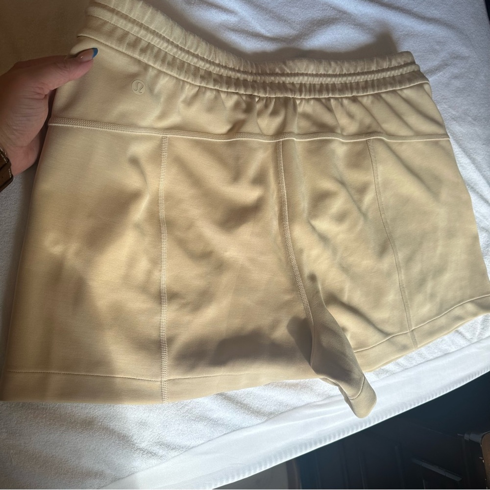 lululemon athletica Women's Softreme Shorts